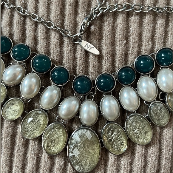 FREE with purchase! NY & Company Necklace - Picture 3 of 4